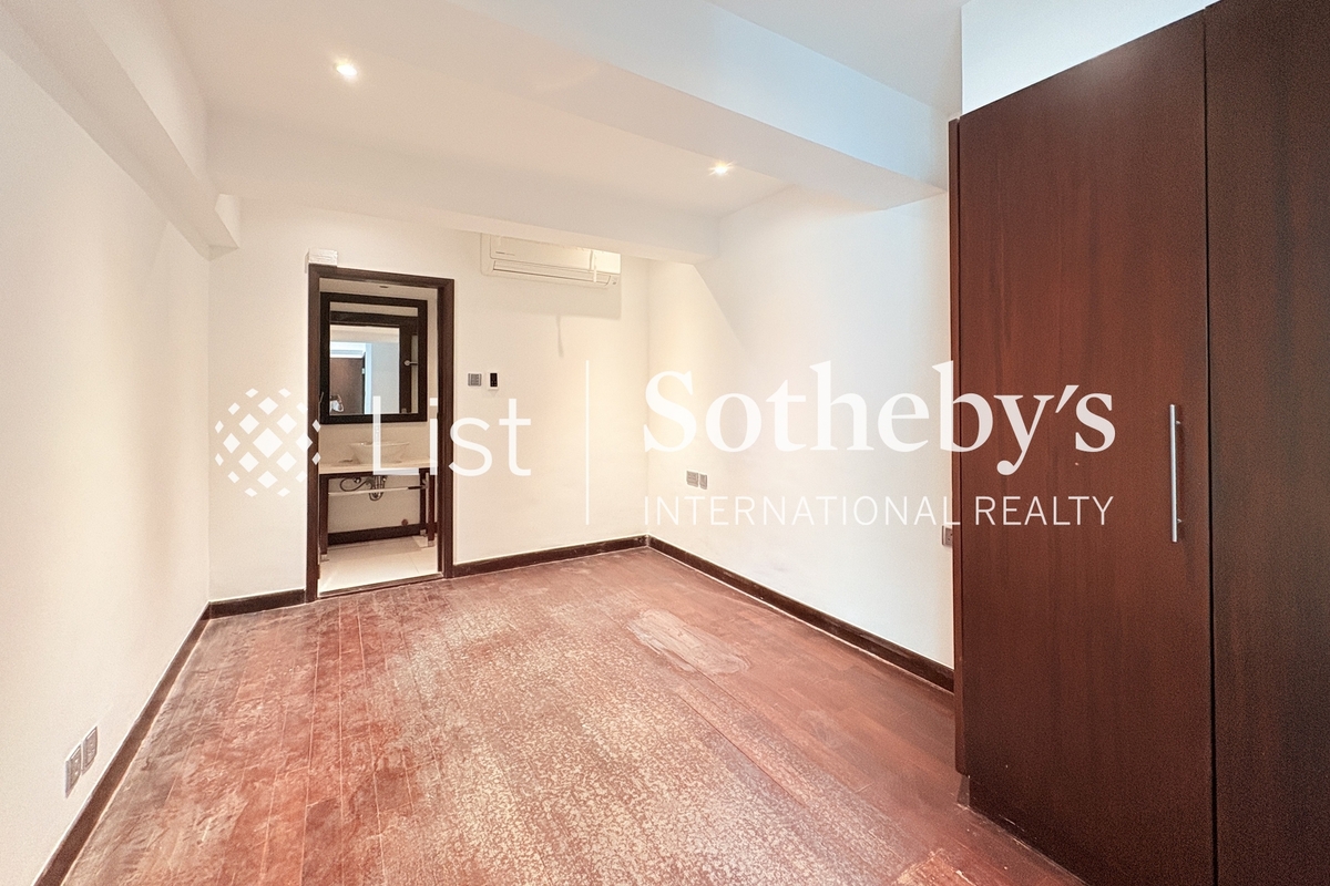 Buena Vista 怡景花園 | Fourth Bedroom