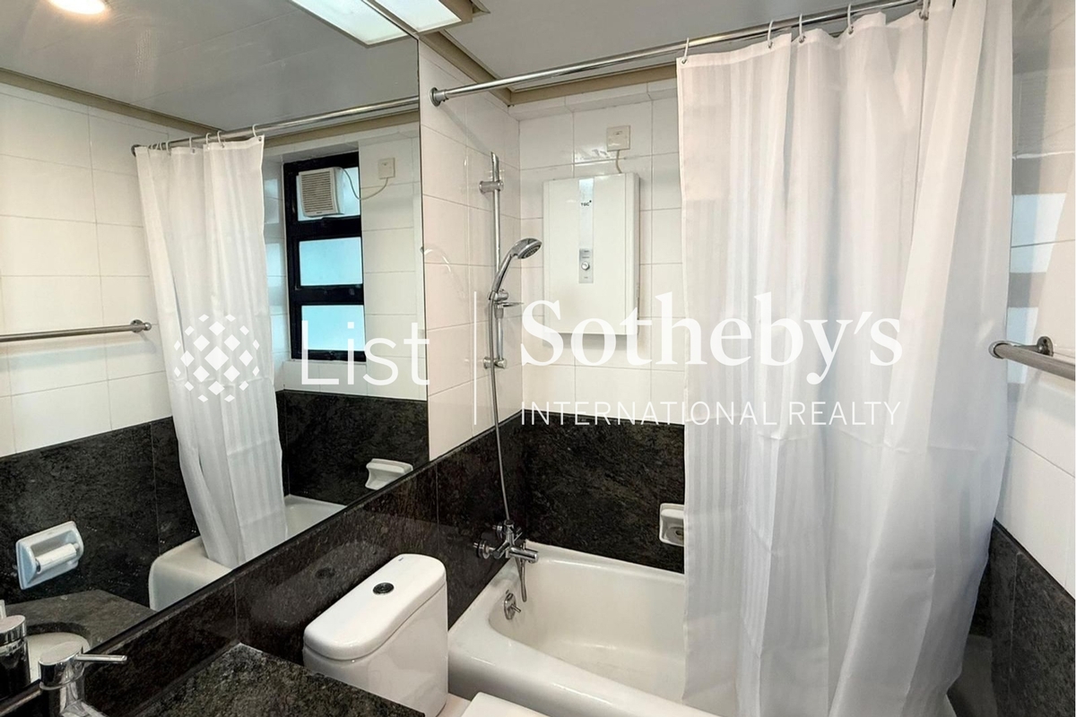 Fairview Height 輝煌臺 | Bathroom