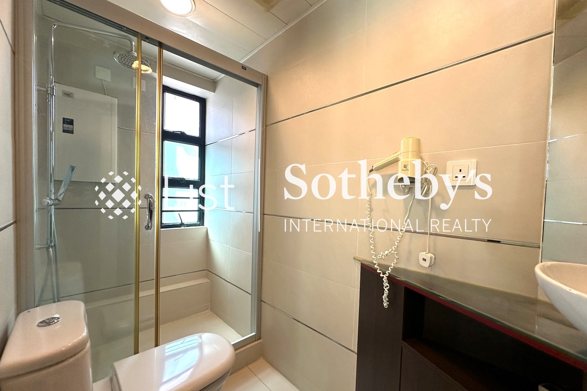 Fairview Height 輝煌臺 | Bathroom