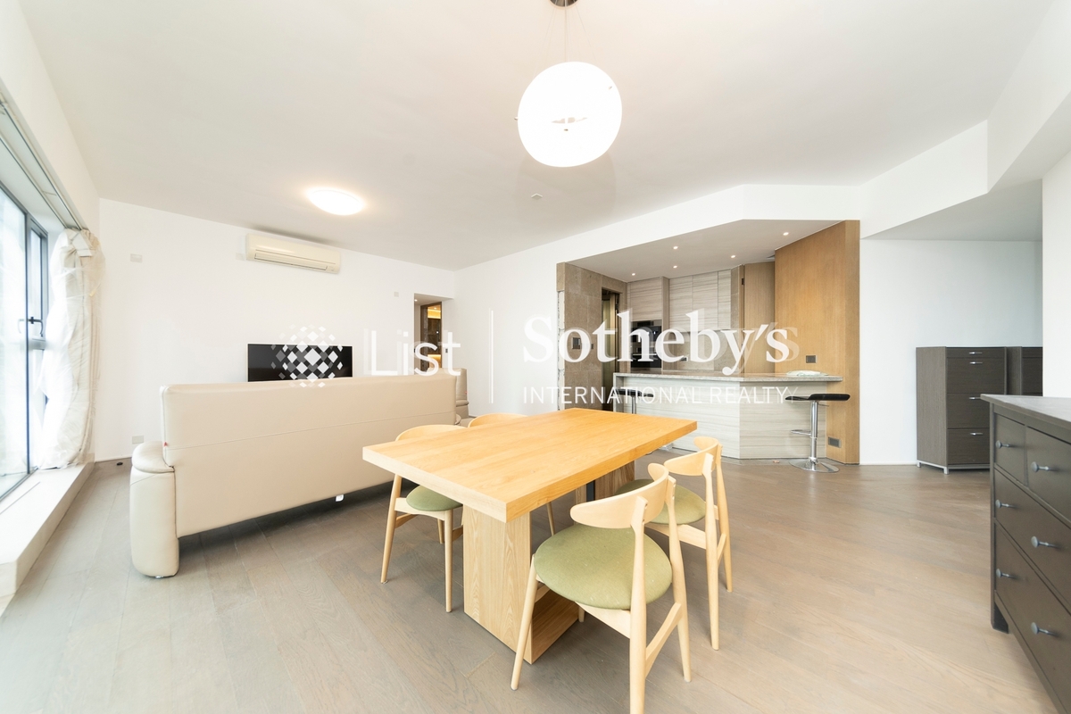 Azura 蔚然 | Living and Dining Room