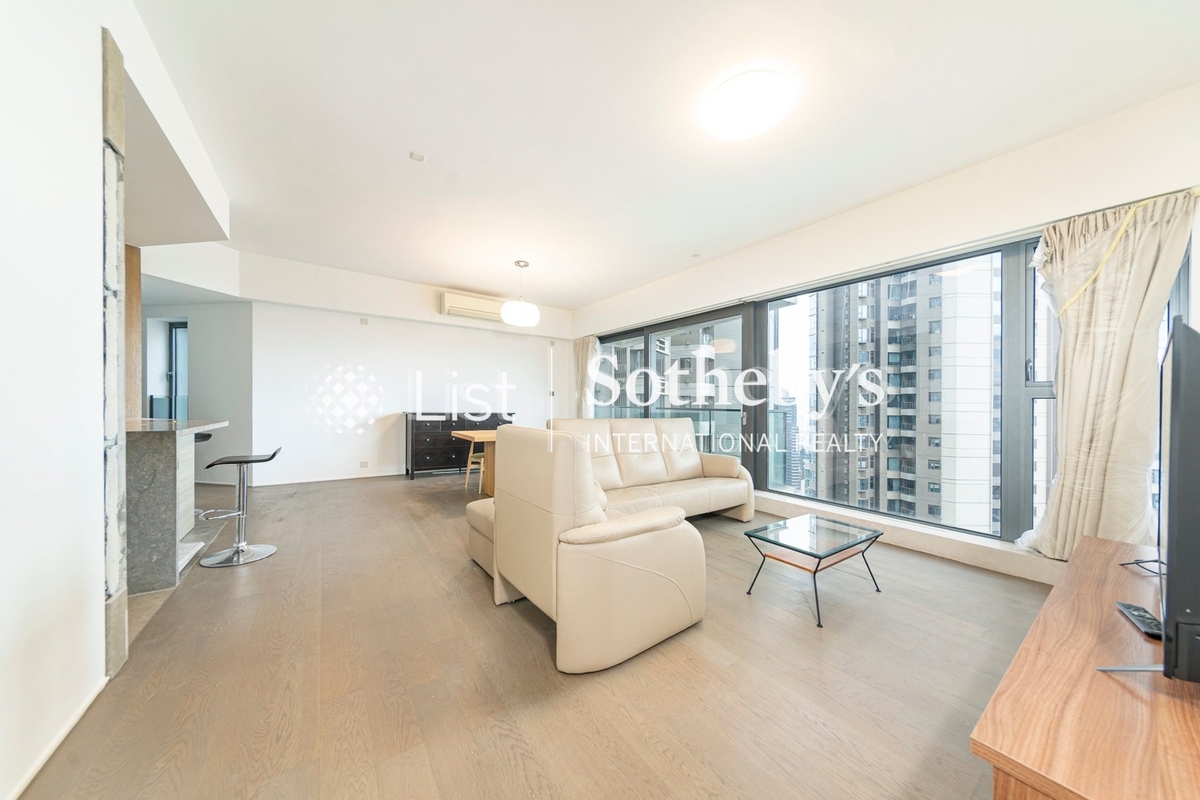 Azura 蔚然 | Living and Dining Room