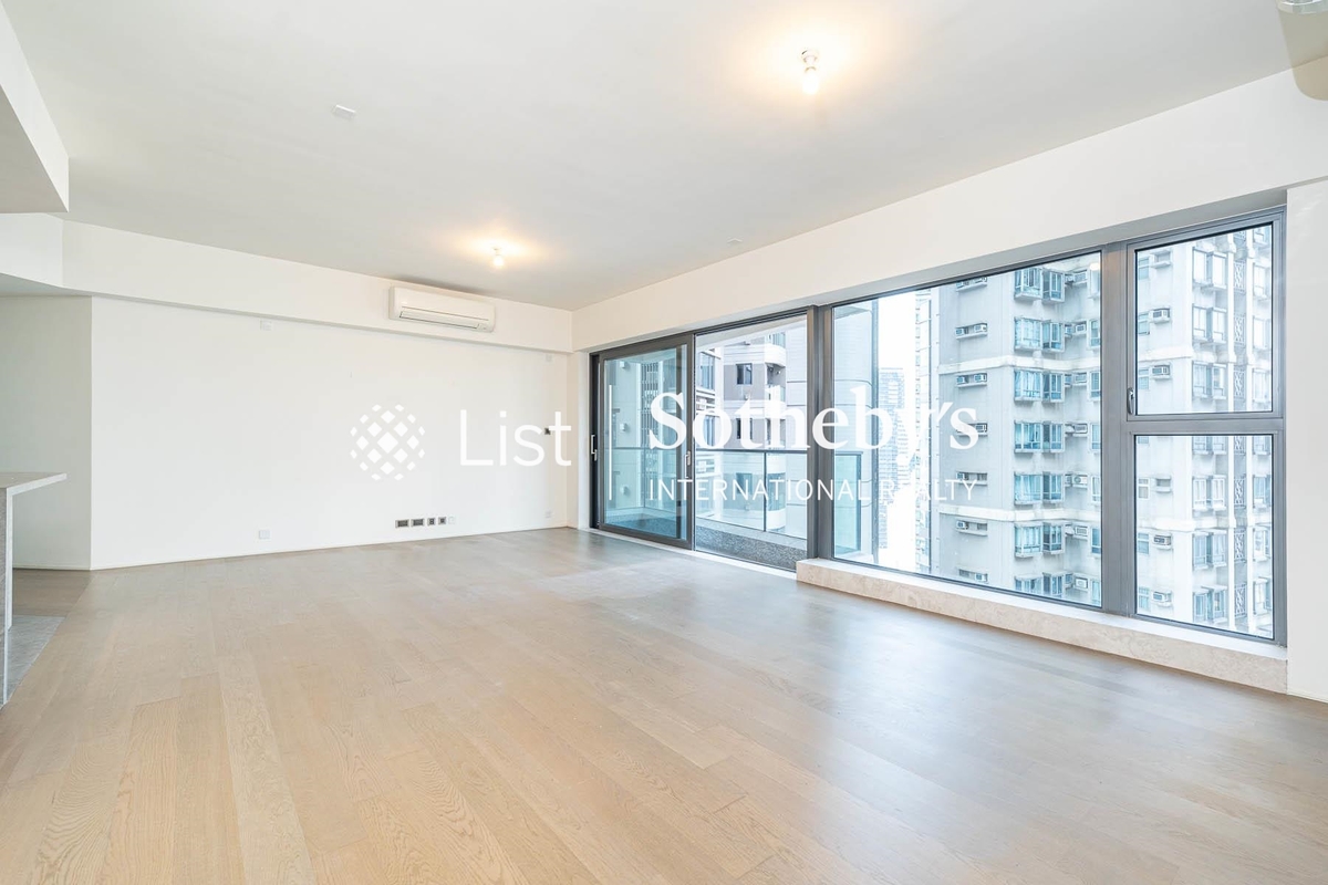 Azura 蔚然 | Living and Dining Room