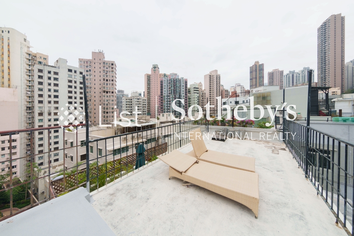 No. 39 Lyttelton Road 列提顿道39号 | Private Roof Terrace