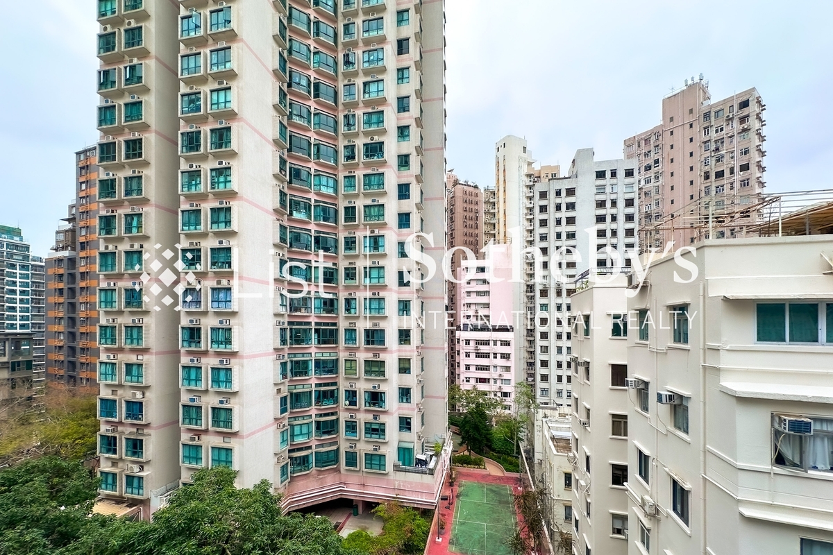 No. 39 Lyttelton Road 列提顿道39号 | View from Living and Dining Room