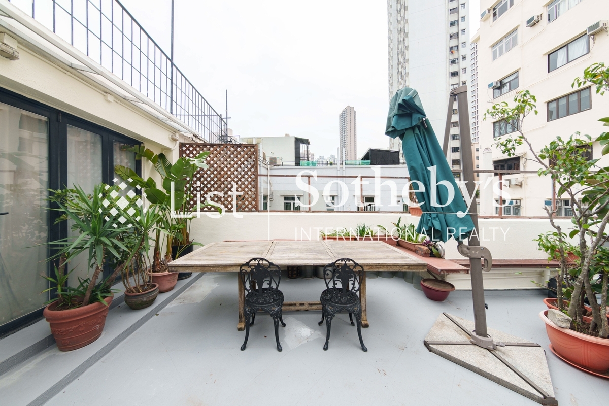 No. 39 Lyttelton Road 列提顿道39号 | Private Roof Terrace