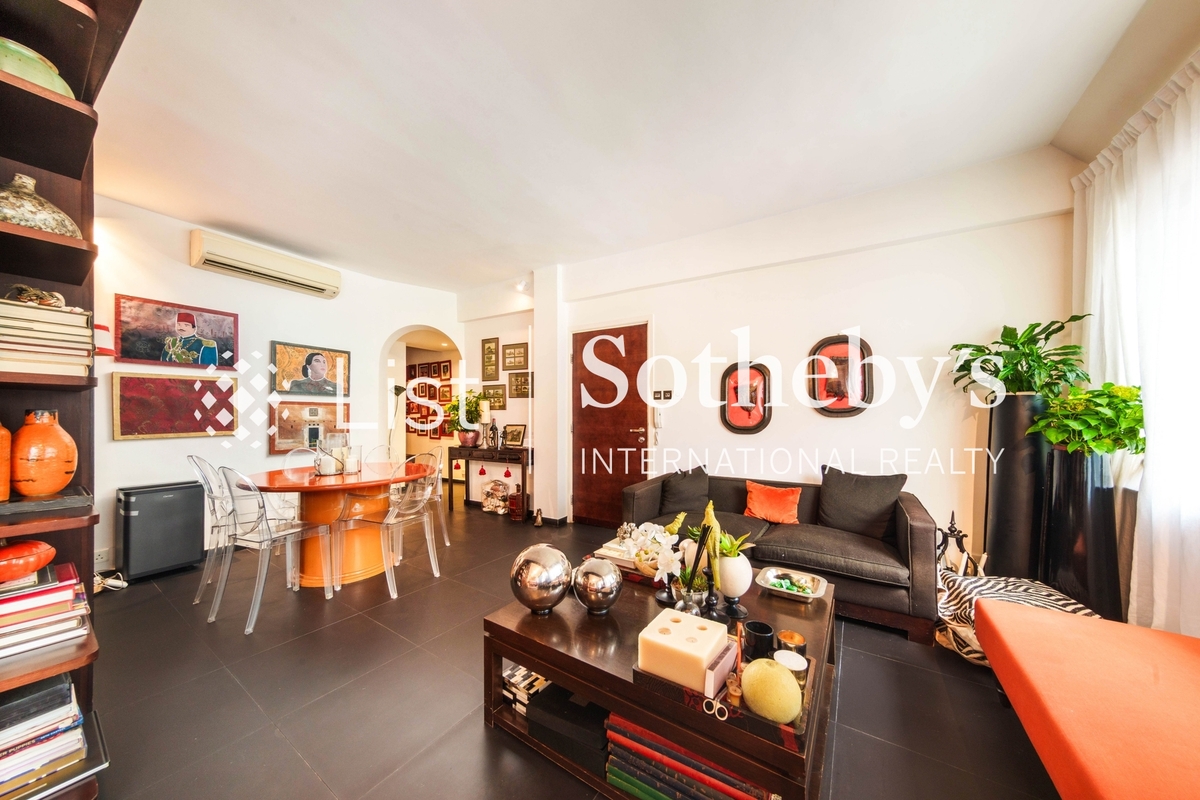 No. 39 Lyttelton Road 列提顿道39号 | Living and Dining Room
