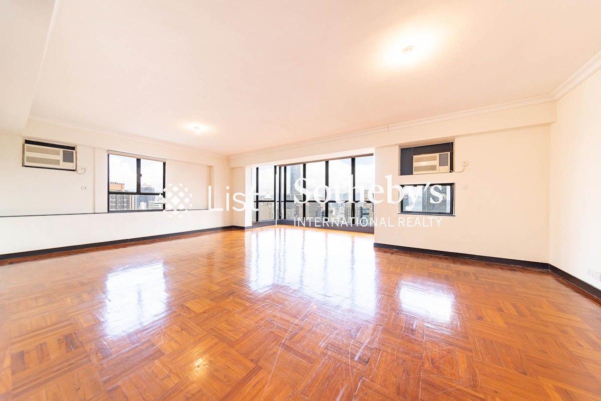 Villa Elegance 雅慧園 | Living and Dining Room
