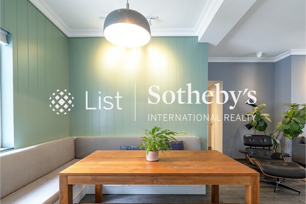 Breezy Court 瑞麒大廈 | Living and Dining Room
