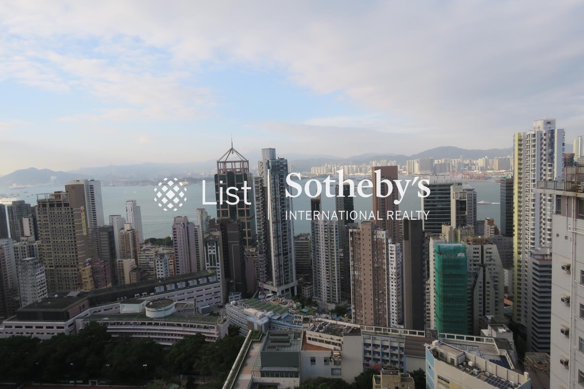 Parkway Court 寶威閣 | View from Living and Dining Room