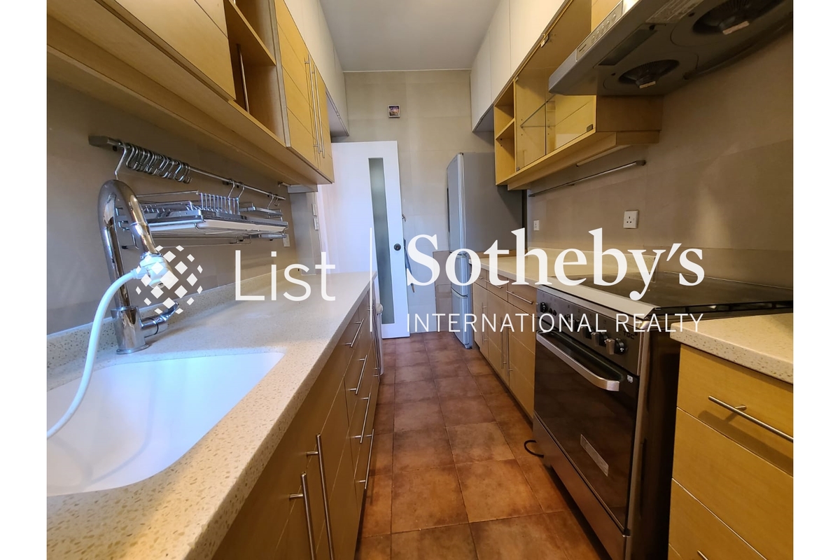 Parkway Court 寶威閣 | Kitchen