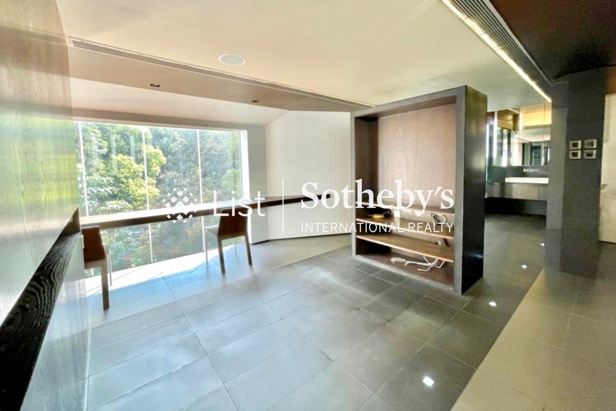 No. 8-10 Park Road 柏道8-10號 | Master Bedroom