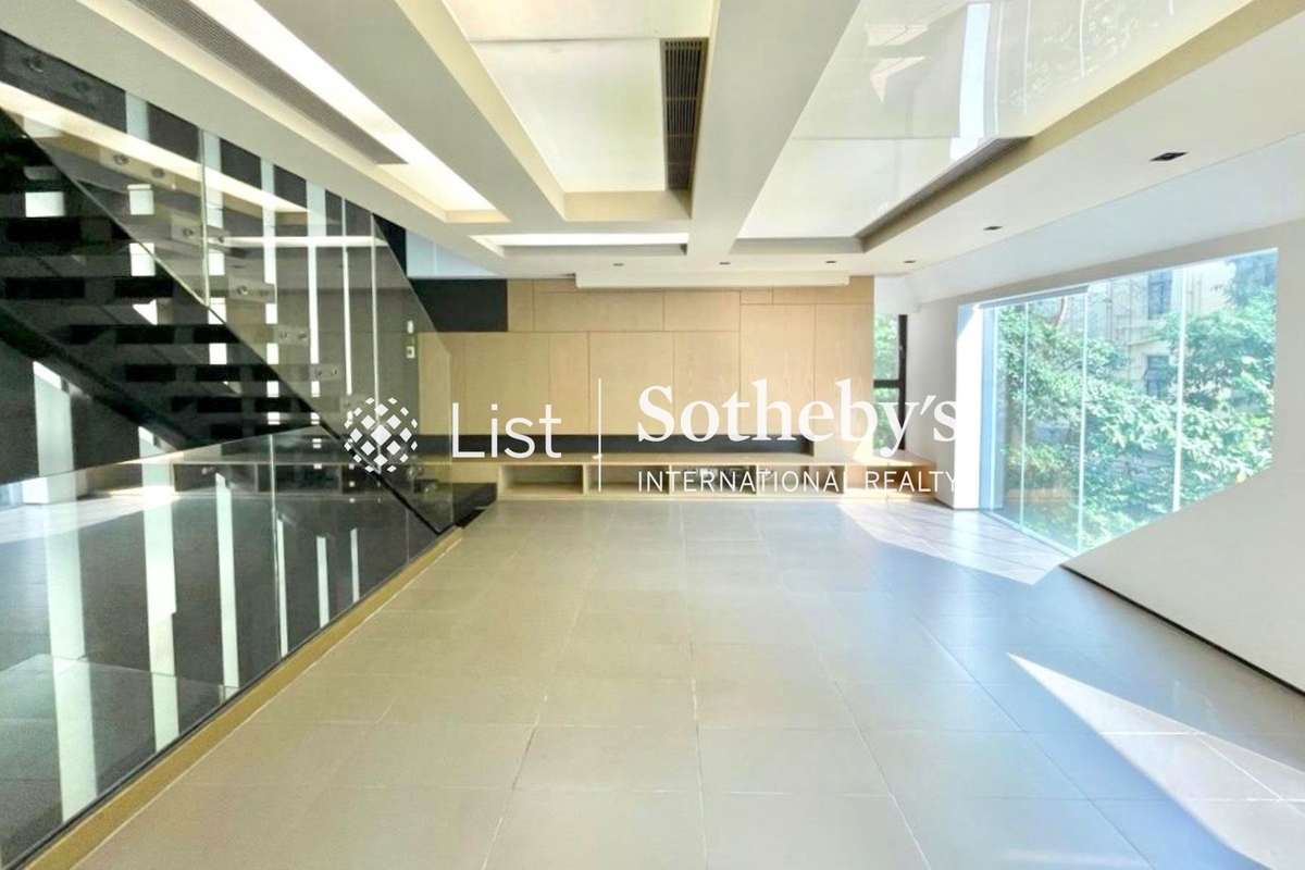 No. 8-10 Park Road 柏道8-10號 | Family Room