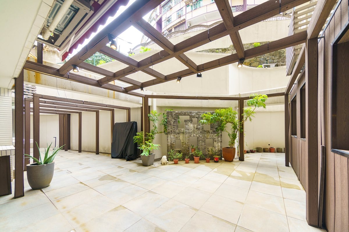 Babington House 巴威大厦 | Private Garden off Living Room