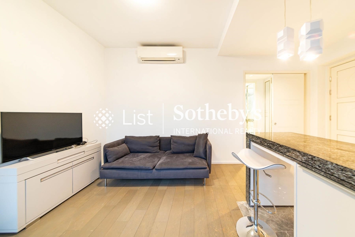 The Pierre 加冕臺1號 | Living and Dining Room