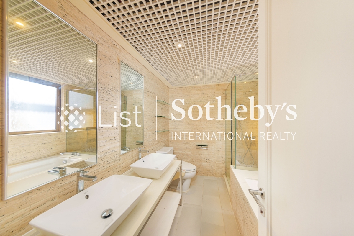 Hong Kong Parkview 陽明山莊 | Master Bathroom
