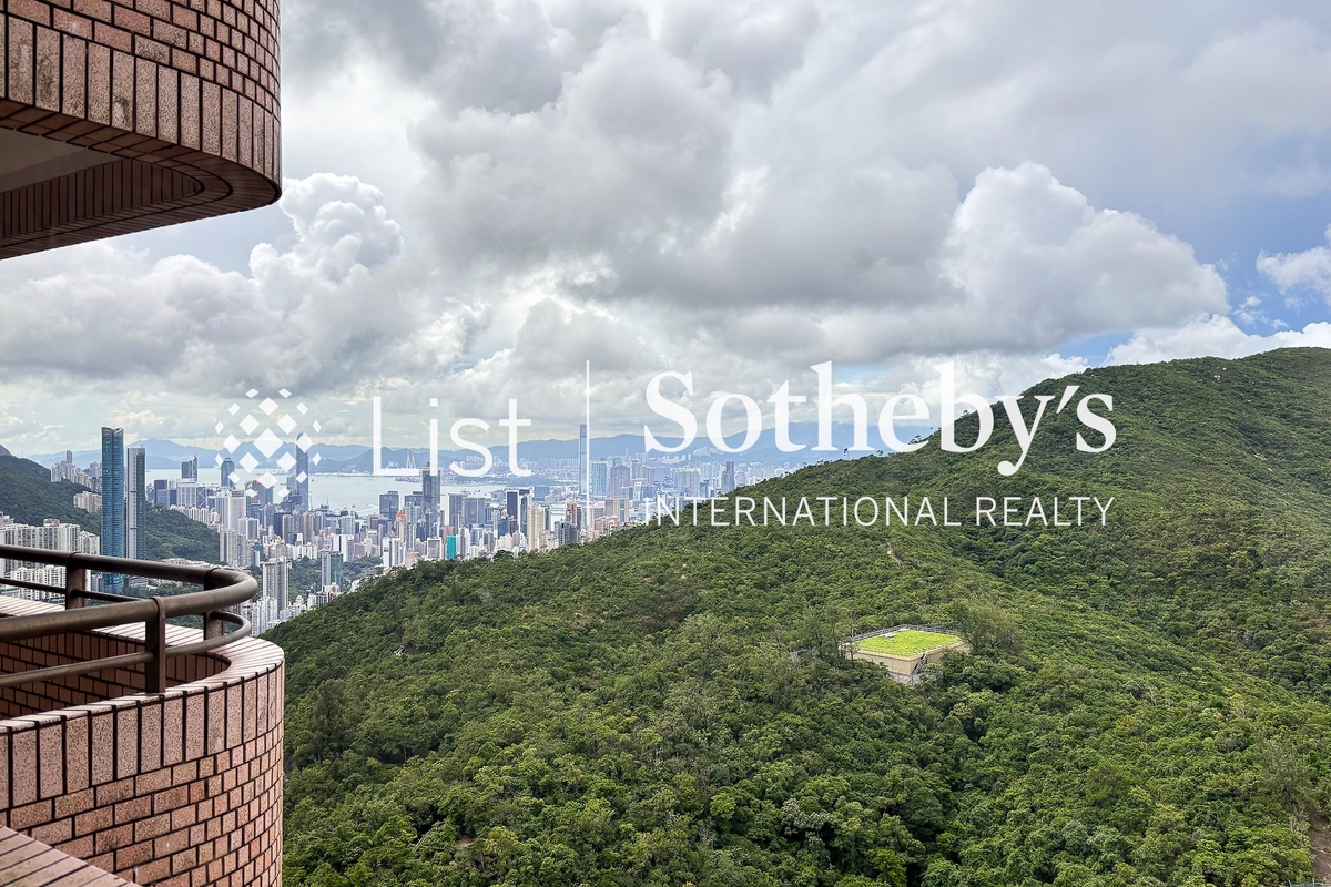 Hong Kong Parkview 阳明山庄 | View from Second Bedroom