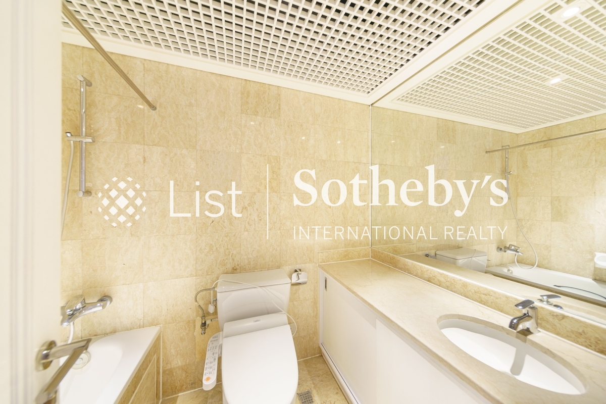 Hong Kong Parkview 阳明山庄 | Second En-suite Bathroom