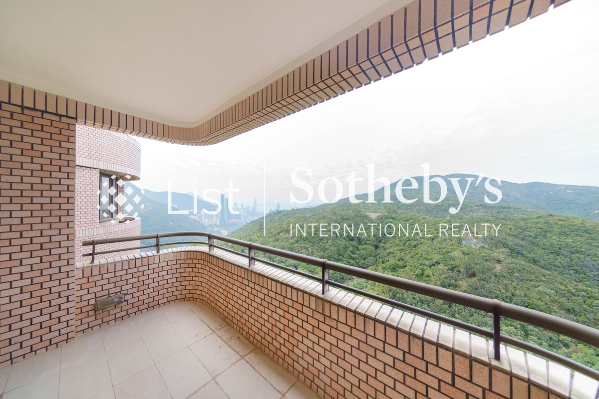 Hong Kong Parkview 阳明山庄 | Balcony off Dining Room