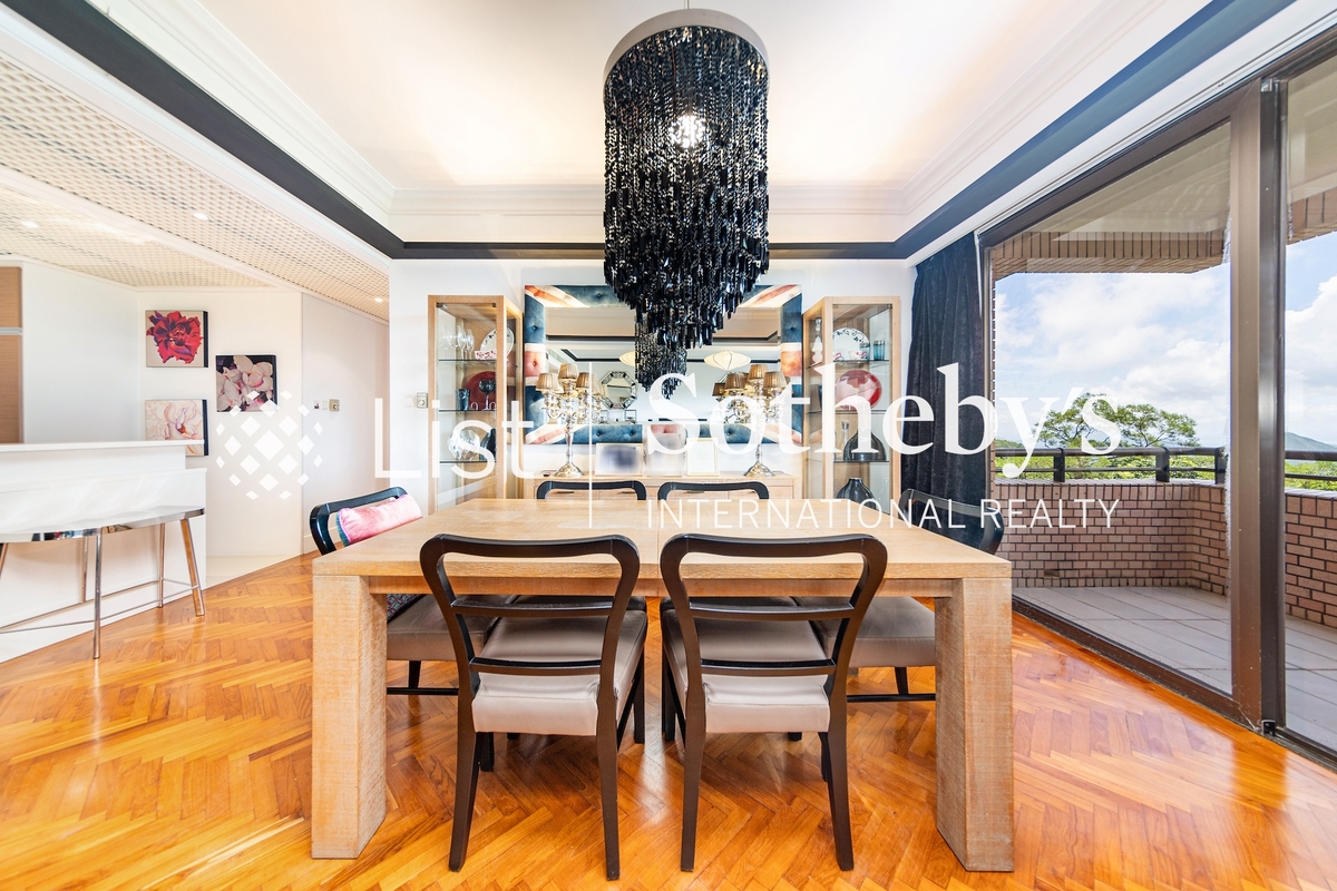 Hong Kong Parkview 陽明山莊 | Living and Dining Room