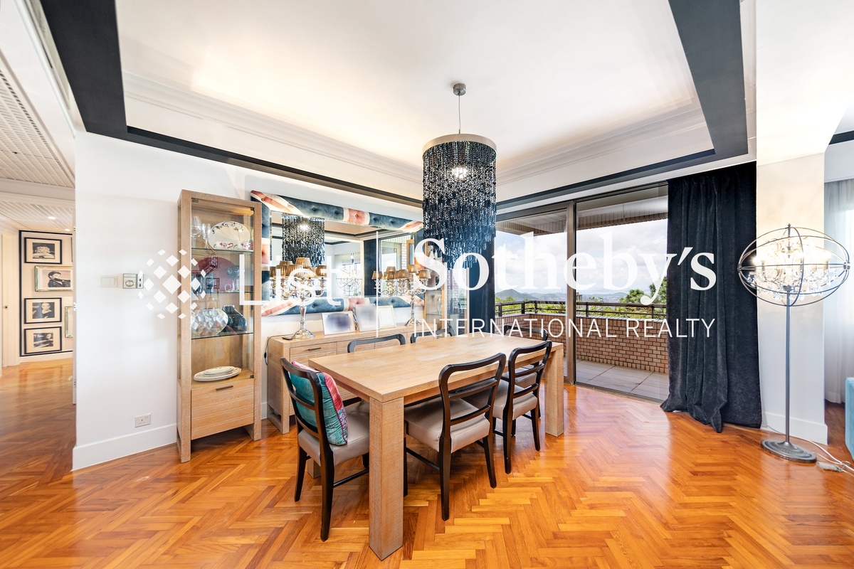 Hong Kong Parkview 陽明山莊 | Living and Dining Room