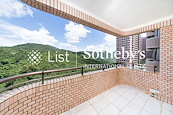 Hong Kong Parkview 陽明山莊 | Balcony off Dining Room