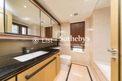 3 Macdonnell Road 麥當勞道3號 | Third En-suite Bathroom