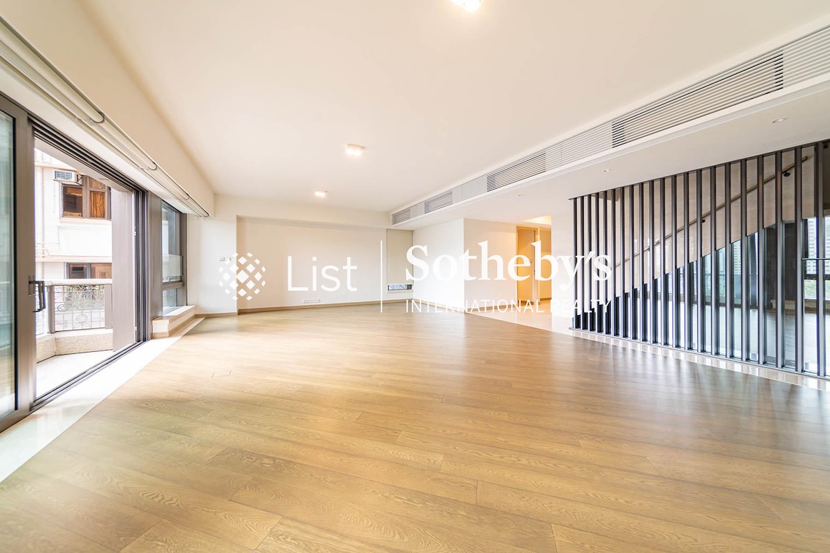 3 Macdonnell Road 麦当劳道3号 | Living and Dining Room