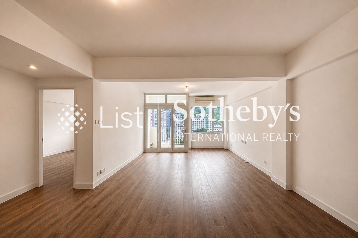 Happy Mansion 快活大廈 | Living and Dining Room