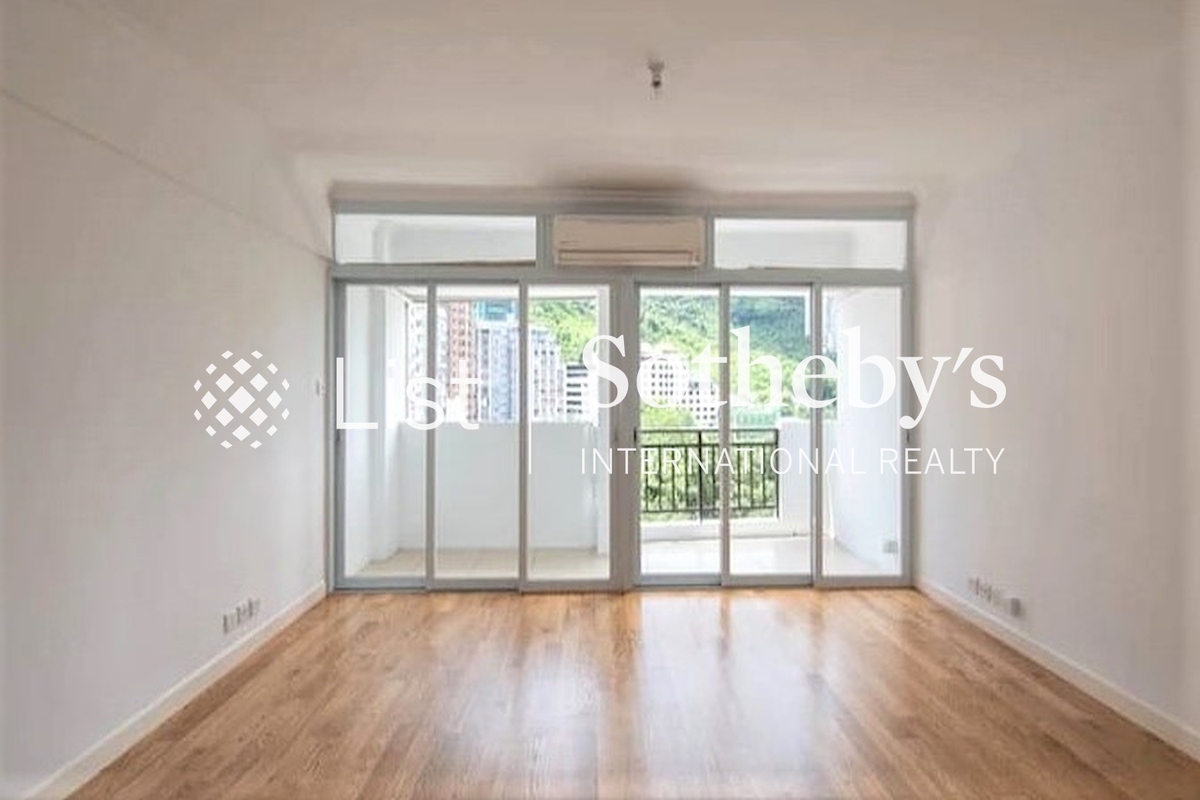 Happy Mansion 快活大廈 | Living Room