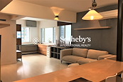 Kent Mansion 康德大廈 | Living and Dining Room