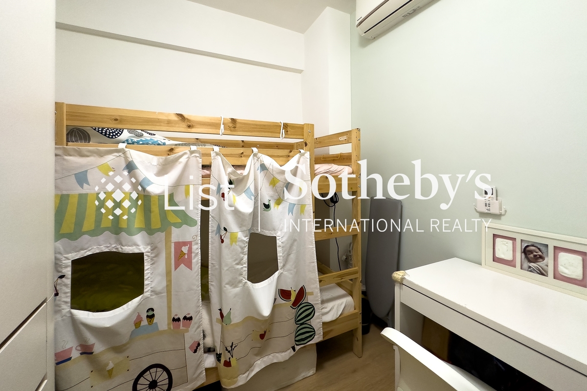 Kiu Hing Mansion 僑興大廈 | Second Bedroom