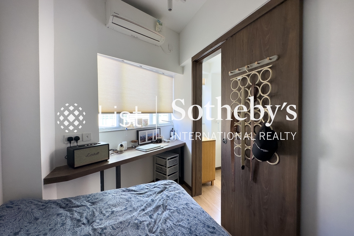 Kiu Hing Mansion 僑興大廈 | Bedroom