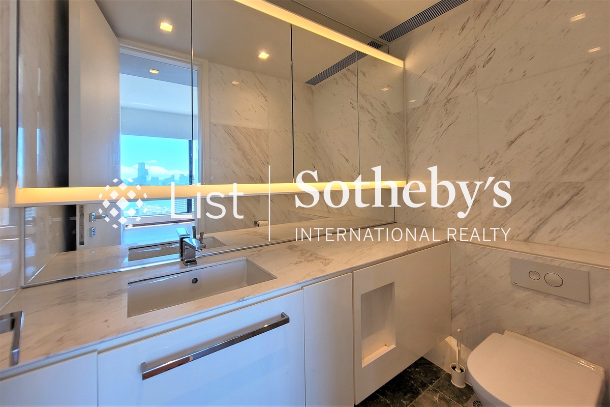 Yoo Residence Yoo Residence | Guest Powder Room