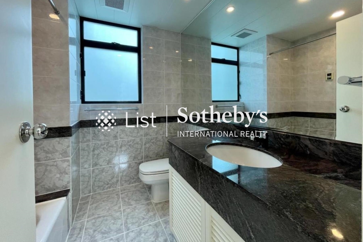 150 Kennedy Road 堅尼地道150號 | Master Bathroom