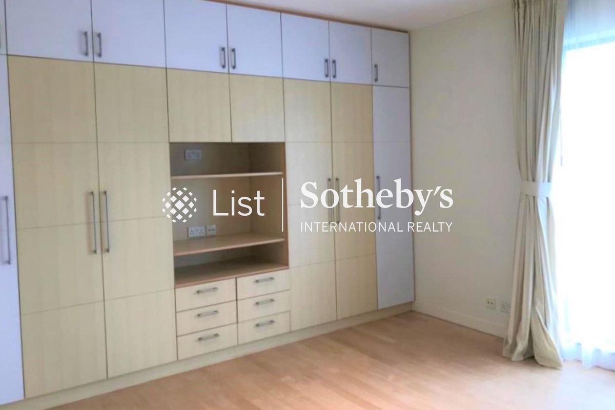 150 Kennedy Road 堅尼地道150號 | Master Bedroom