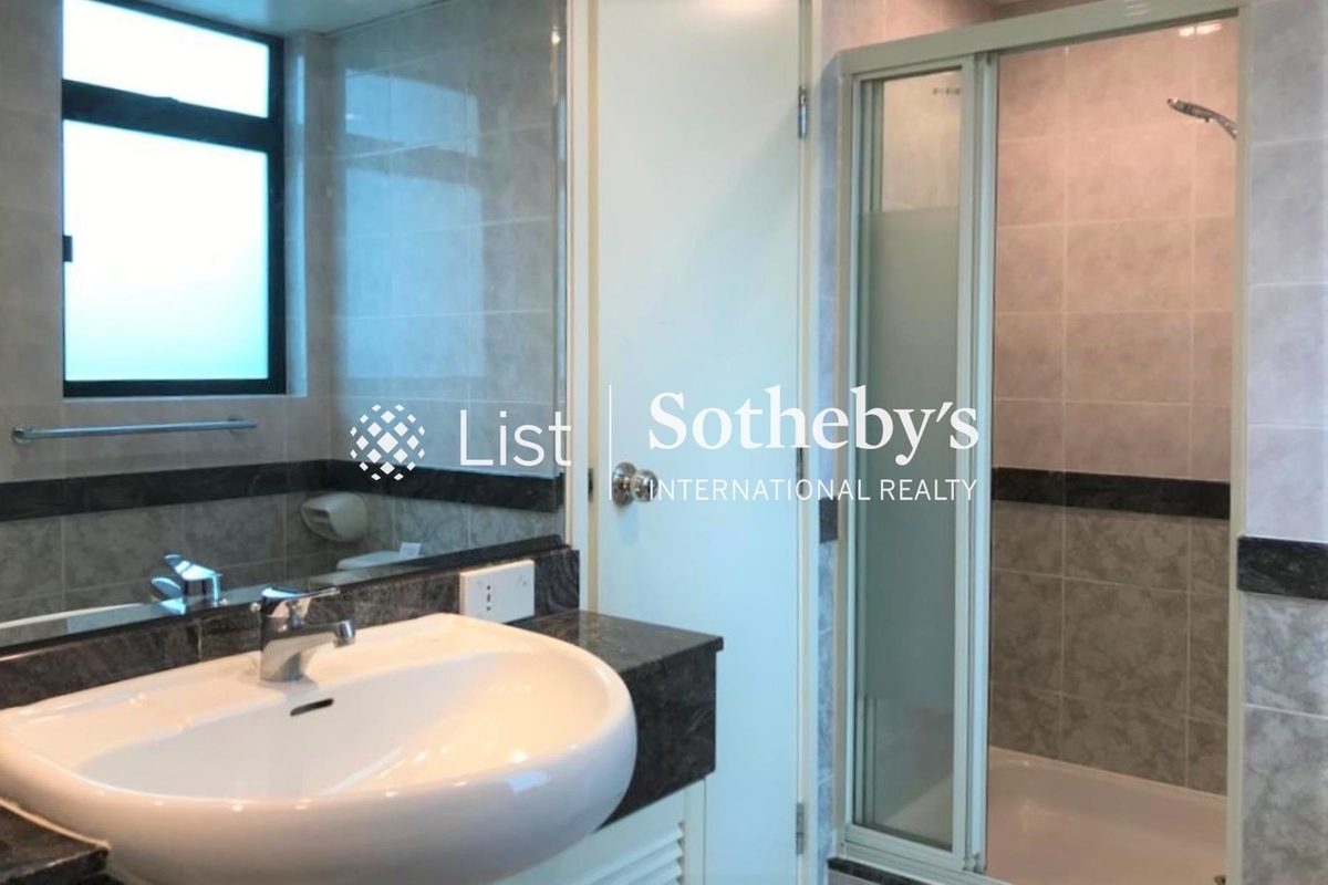 150 Kennedy Road 堅尼地道150號 | Master Bathroom