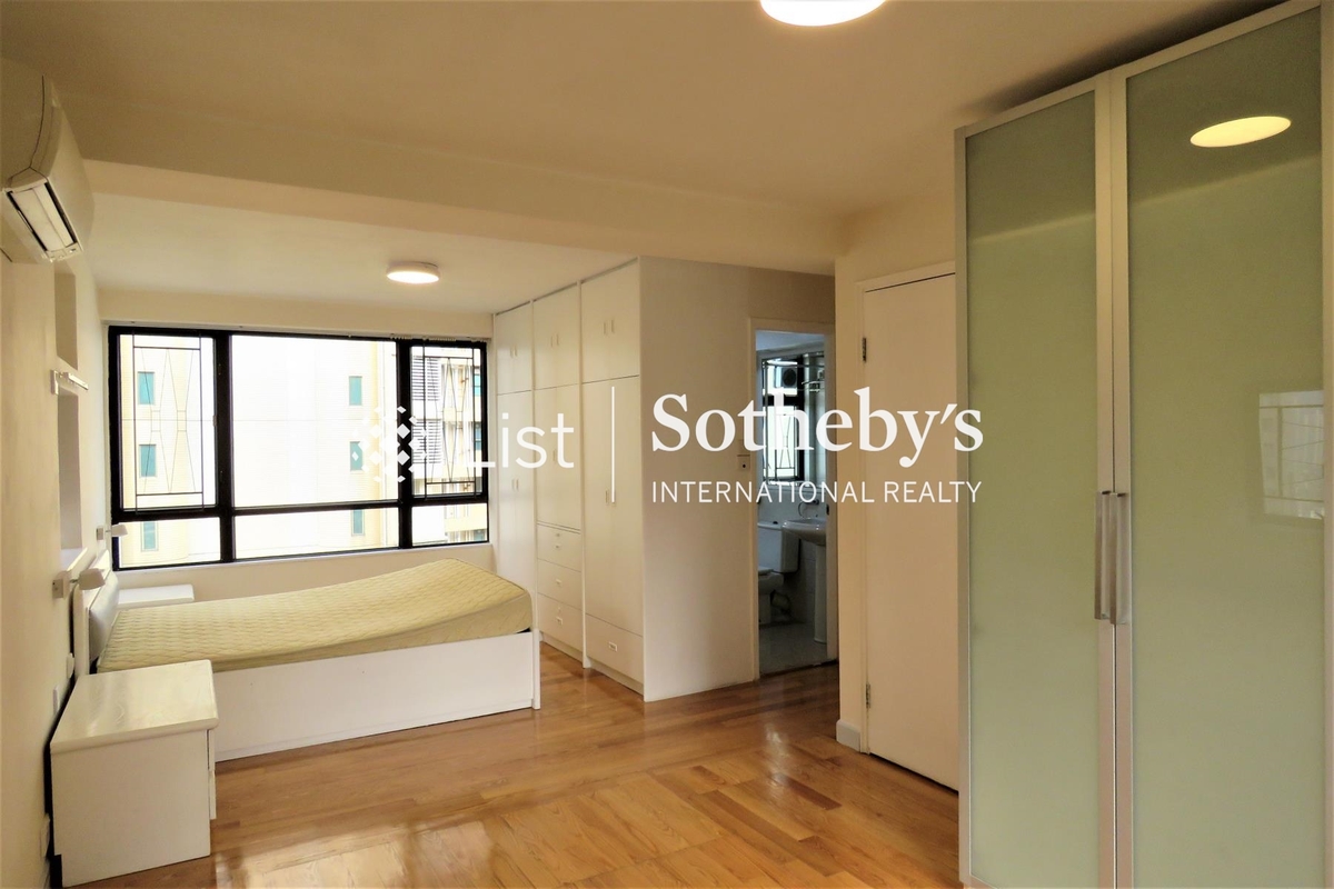 Maiden Court 萬德閣 | Master Bedroom