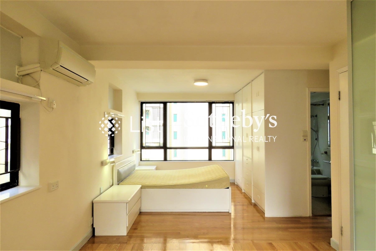 Maiden Court 萬德閣 | Master Bedroom