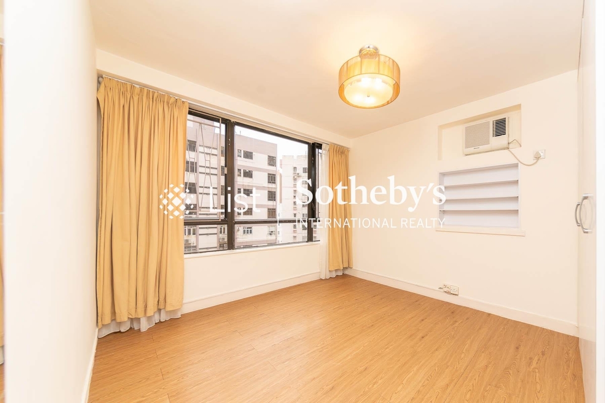 Maiden Court 萬德閣 | Master Bedroom