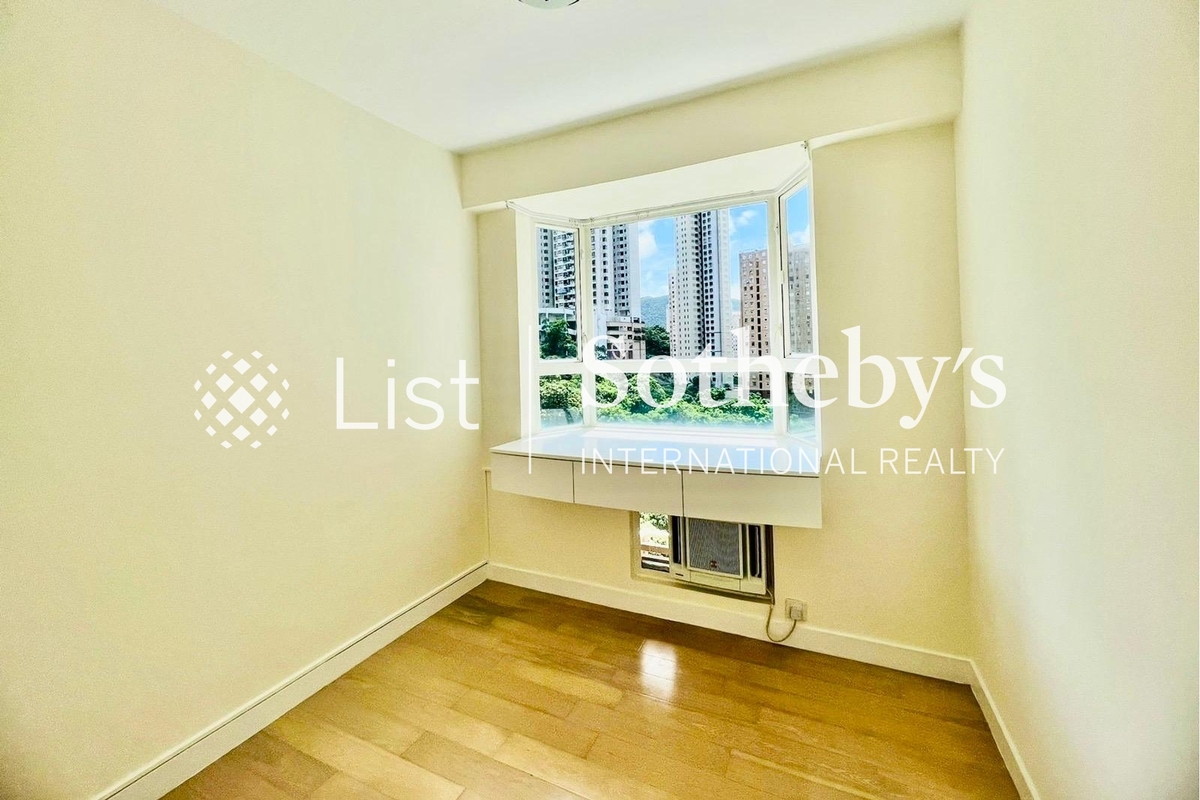 Ronsdale Garden 龍華花園 | Second Bedroom