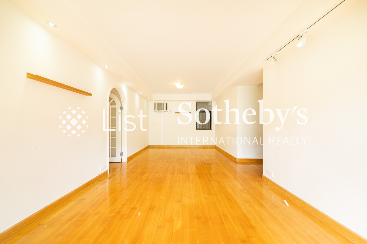 Ronsdale Garden 龙华花园 | Living and Ding Room