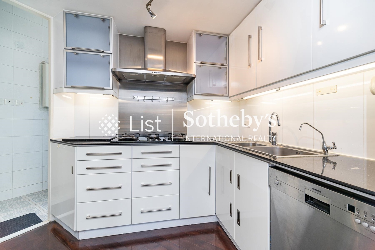 Shiu Fai Terrace Garden 肇輝臺花園 | Open Kitchen