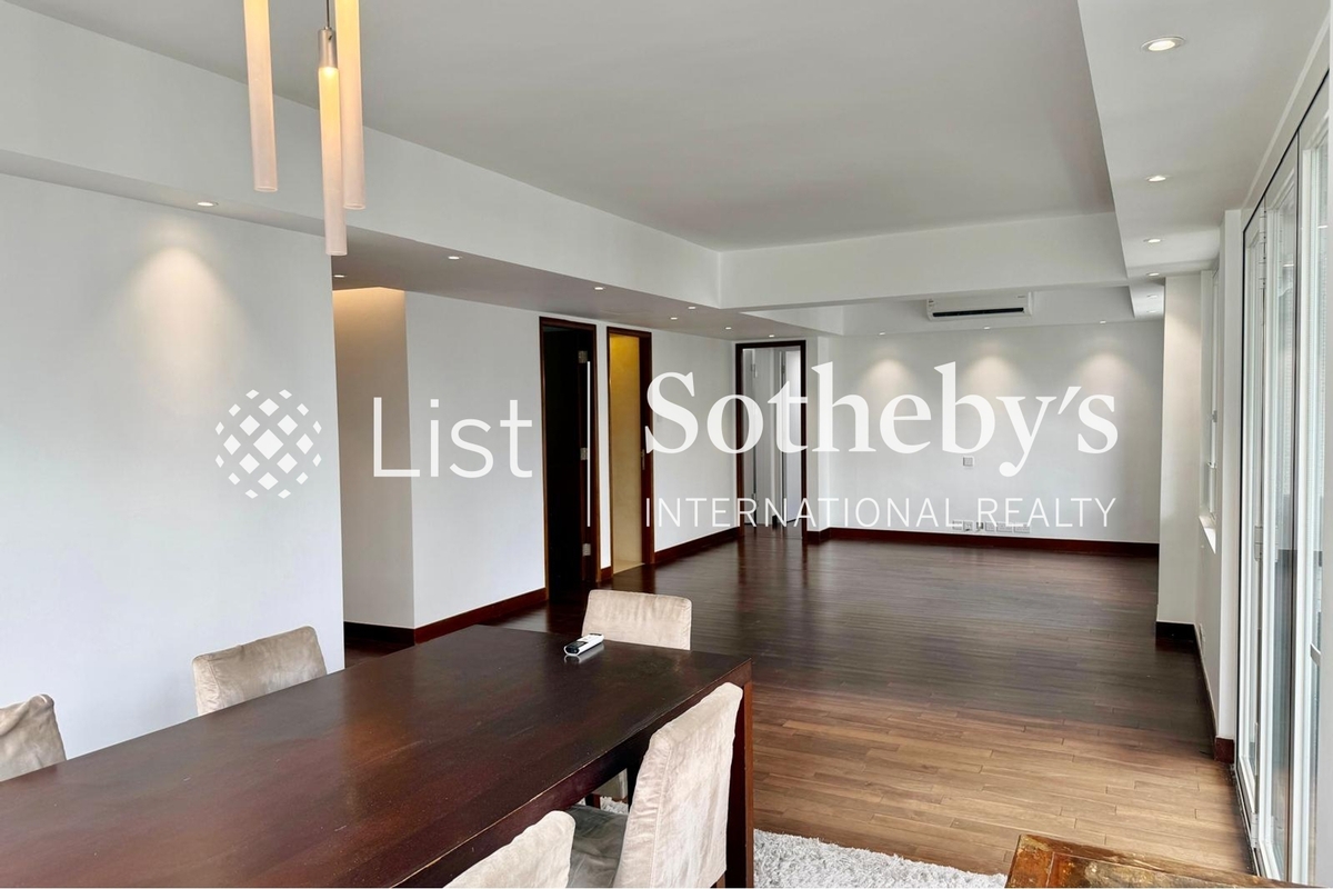 Botanical Court 寶林閣 | Living and Dining Room