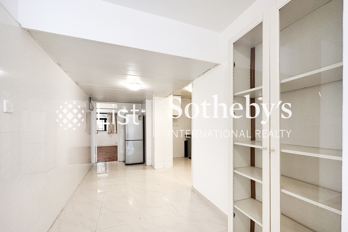 Happy View Court 華景閣 | Dining Room