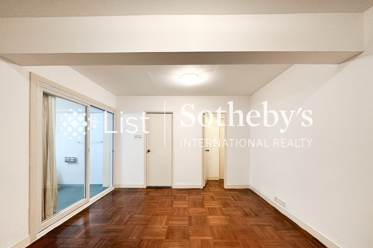 Happy View Court 華景閣 | Master Bedroom