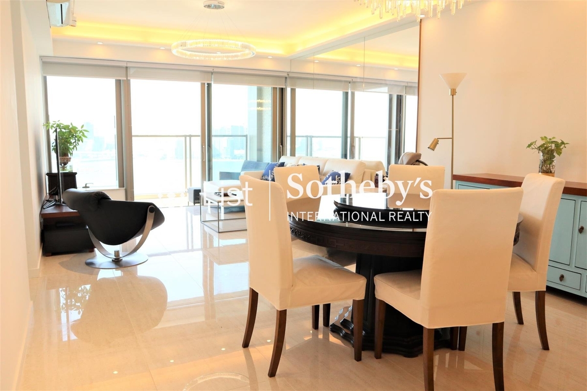 Harbour Glory 維港頌 | Living and Dining Room