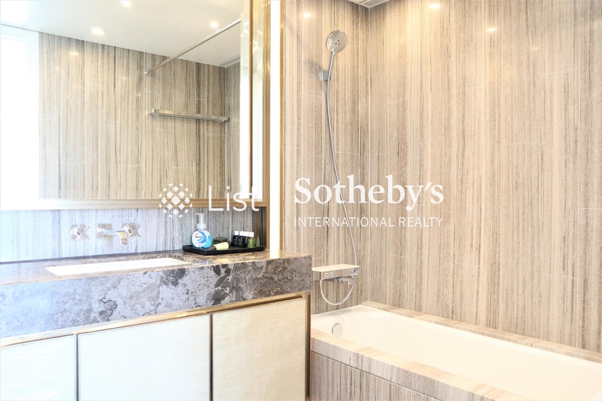 Harbour Glory 維港頌 | Master Bathroom