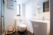 No. 1D High Street 高街1D號 | Guest Bathroom