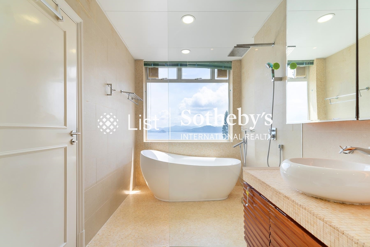Golden Cove Lookout 金碧苑 | Second En-suite Bathroom