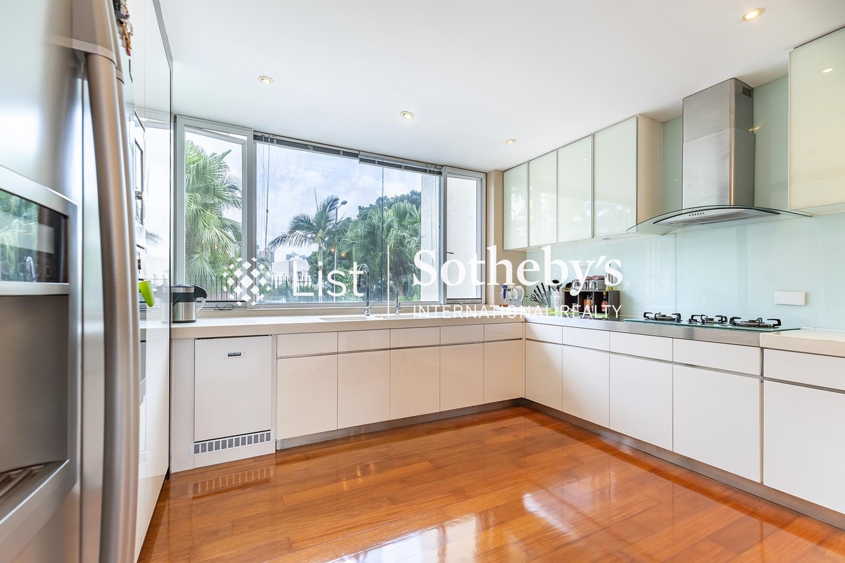 Golden Cove Lookout 金碧苑 | Open Kitchen